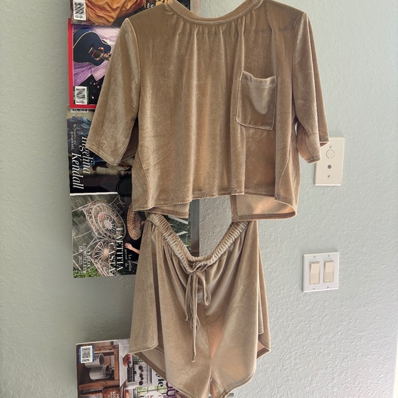 Sabo Skirt Gold Set - Picture 1 of 3